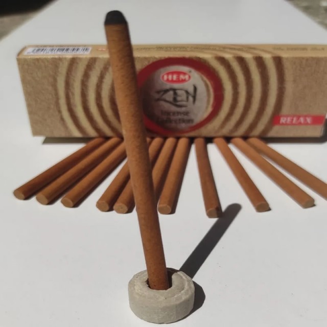 Dhoop Tütsü